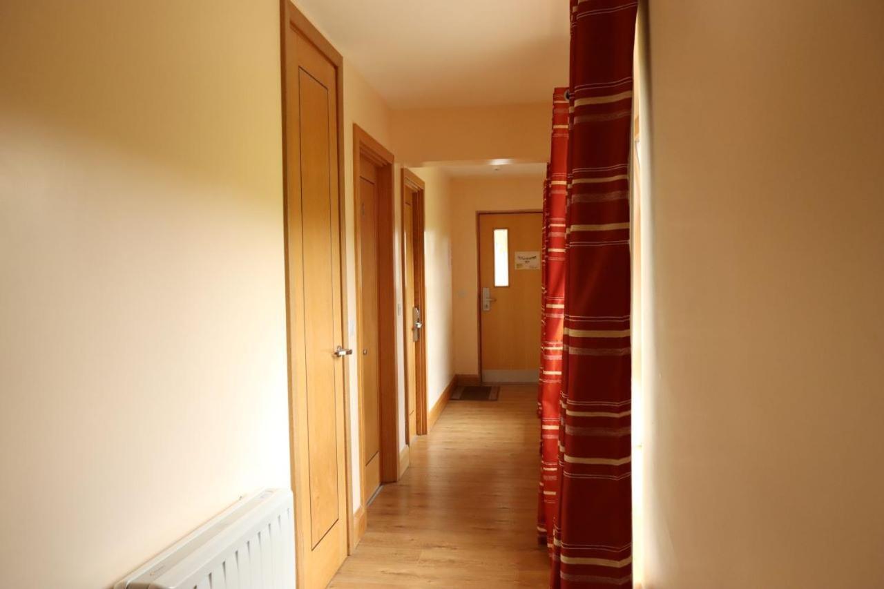 St Angela'S Lakeside Aparthotel Sala Sligo Eksteriør billede
